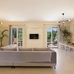 Luxury Perla Villa *